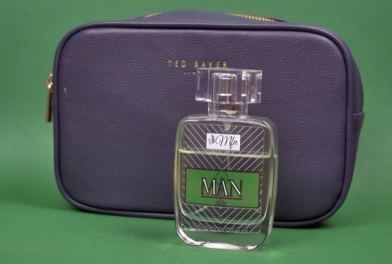A Mundo Fit Natural cologne from the oil-based fragrance range